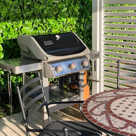 Semesterbostad Casa Roza