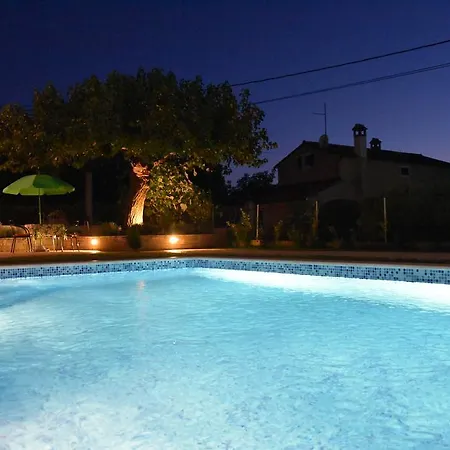 Semesterbostad Casa Roza