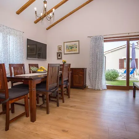 Casa Roza Semesterbostad